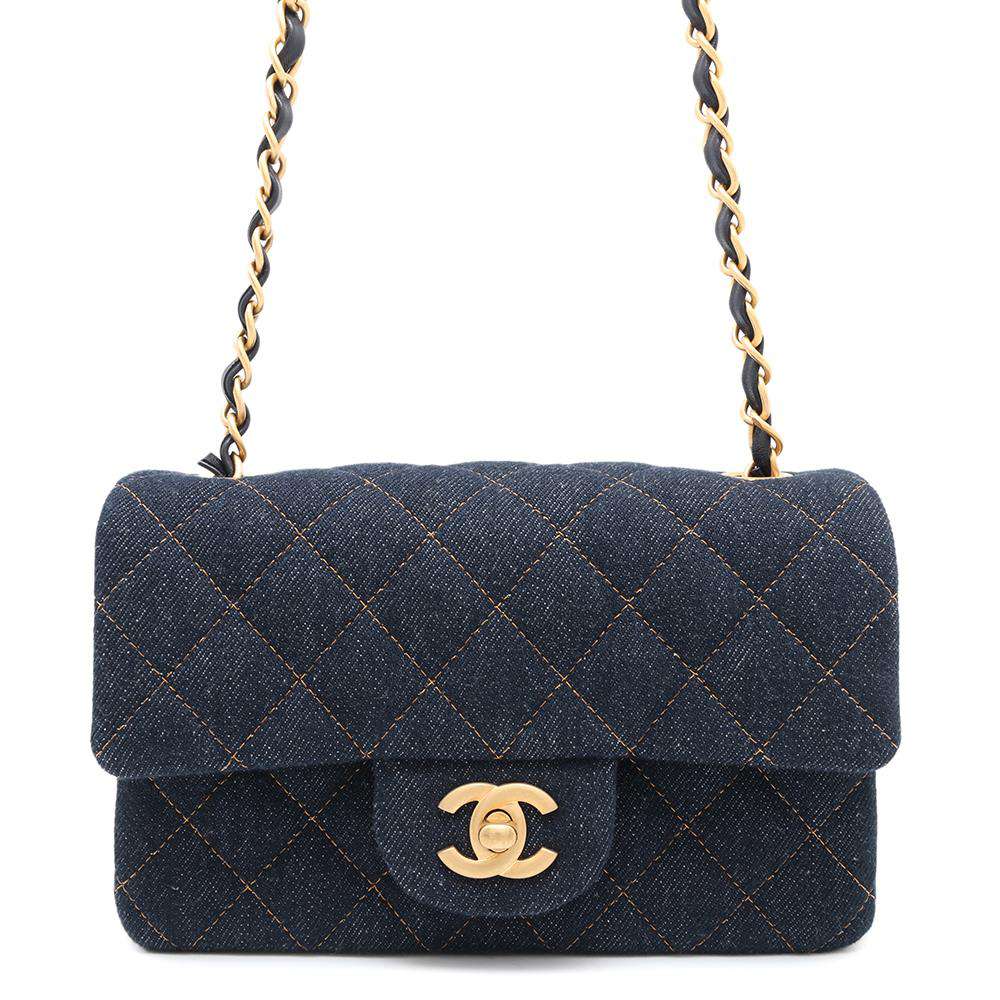 新品】CHANEL シャネルマトラッセ デニム チェーンショルダー 新品】CHANEL シャネルマトラッセ デニム チェーンショルダー