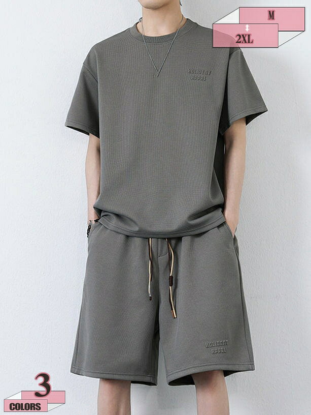 表地：ポリエステルメイン素材：ポリエステル【セット内容】Tシャツ+ハーフパンツ。トップスが着るだけでこなれ感をアップしてくれます。ショーツは太ももにスキマができるようにワイドシルエットで仕上げました！【快適生地】Tシャツセットは、肌に優しい柔らかな素材で作られています。自然な感触を提供し、通気性も抜群です。暑い日でも快適な着心地を提供し、吸汗速乾性も備えています。【便利なディテール】このスポーツウェアセットにはゴム紐や便利なポケットが付いています。ゴム紐はフィット感を確保し、ポケットは小物を持ち運ぶのに便利です。【合わせやすい】夏の季節にピッタリな、スッキリとしたスタイルに魅せてくれる計算しつくされた絶妙なシルエットが魅力的！機能性を重視した素材で心地よく快適で、全体的に程よくシェイプした美ライトのシルエット。【適用の場合】普段使いはもちろん、ウォーキング、ジョギング、体操、ダンス、自転車通勤や通学、お買い物やお出 かけ、お子様の送迎、旅行やアウトドア、散歩やウォーキング、ジョギングやスポーツ、部屋着など幅広く大活躍します。【商品仕様】 素材：ポリエステル、その他 対象：メンズ サイズ：S-5XL （単位：cm）サイズ表によって選択ください。　 季節：春 夏 秋 セット内容：半袖tシャツ＆ショートパンツ2点セット 【選ばれる理由】 盛夏に向けて通気性が良い素材を使用。 軽くてサラッと着れる肌触りのいい生地なので、ごわつきなく着用できるシャツセットアップです。 シーズンや流行に左右されないクルーネックのビッグTはメンズなら何枚でも持っていたい商品。 半袖＆短ズボンならではの開放感で、 蒸し暑い夏の夜も快適にお過ごいいただけます。 上下別で活用いただけるので、これ1着で色んなコーデを楽しめます！ ウエストはゴムで 適度に効いて、紐付きで便利です。 野暮ったくなり過ぎず、楽に履いていただける採寸にこだわりました。 【注意事項】 ※表示サイズがある場合、多少の誤差(約1-3cm、)が生じる場合がございます。 ※製造上、細かな汚れやシワ糸のほつれが発生する場合がございます。 ※モニターの発色の具合によって実際のものと色が異なる場合が御座います。 【関連キーワード】セットアップ 2点セット 大きいサイズ 小さいサイズ カジュアル リクルート 卒園式 卒業式 入学式 入園式 お宮参り 七五三 結婚式 パーティー 謝恩会 通勤 服装 スカート パンツ 春 夏 秋検索用の情報のみです。実際の製品情報は実物に基づいてご確認くださメンズ セットアップ スウェット 春夏 メンズ春夏用セットアップ 私服 大きいサイズ春服 メンズ 大きいサイズ セットアップ セットアップ メンズ 大きいサイズ 春スーツ セットアップ メンズ ビジネス ストライプ スーツ カーキ 大きいサイズ スーツ セットアップ メンズ 大きいサイズ ゆったり 上下セット テーラードジャケット スラックスバンツメンズ セットアップ スーツ カジュアル 夏 セットアップ メンズ スーツ 上下セット 夏 テレワーク 接触冷感 ストレッチ 吸水速乾 カジュアル 夏 ストライプ スーツ 柄メンズ春物セットアップ大きいサイズ セットアップ メンズ 春 白 大きい 大きいサイズ ジャージ 大きい 夏 半袖 スウェット デニム 夏 春夏 春 大きい スポーツ 夏服 ジャージ tシャツ