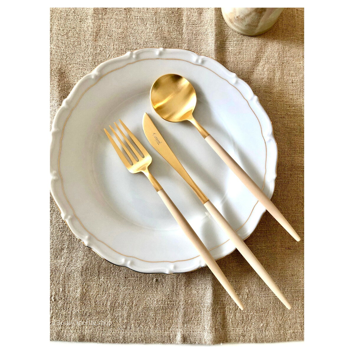 Cutipol（クチポール）GOA ゴアivory Gold 3本セット 大人用カトラリーセットスプーン　フォーク ナイフおしゃれ ギフト お食事