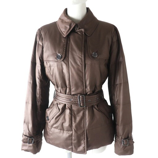 良品★正規品 BURBERRY LONDON バーバリーロンドン FS022-838 ロゴボタン・ベルト付き ショート丈 ダウンジャケット レディース 茶 40【中古】 良品★正規品 BURBERRY LONDON バーバリーロンドン FS022-838 ロゴボタン・ベルト付き ショート丈 ダウンジャケット レディース 茶 40【中古】