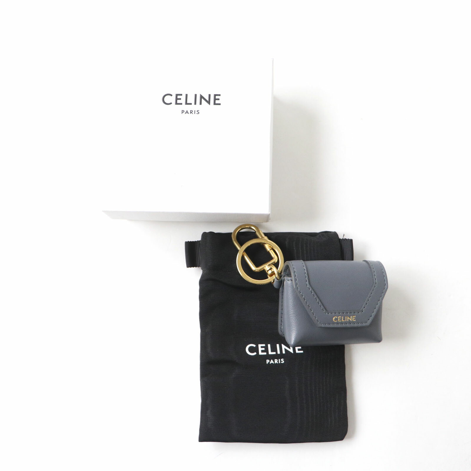 極美品 CELINE セリーヌ ロゴ入り キーリング付 レザー エアポッズケース グレー×ゴールド金具 箱・保存袋付き イタリア製 ユニセックス【中古】