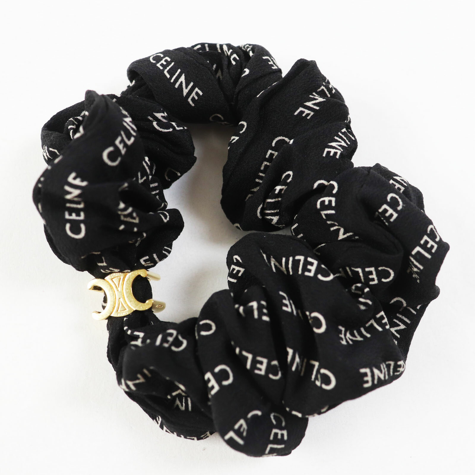 極美品◎CELINE セリーヌ SCRUNCHY RAYURE BRACELET トリンオフ金具付き ロゴ総柄 シルク100％ シュシュ ヘアアクセサリー ブラック ホワイト ゴールド金具 箱付き フランス製 レディース【中古】のサムネイル