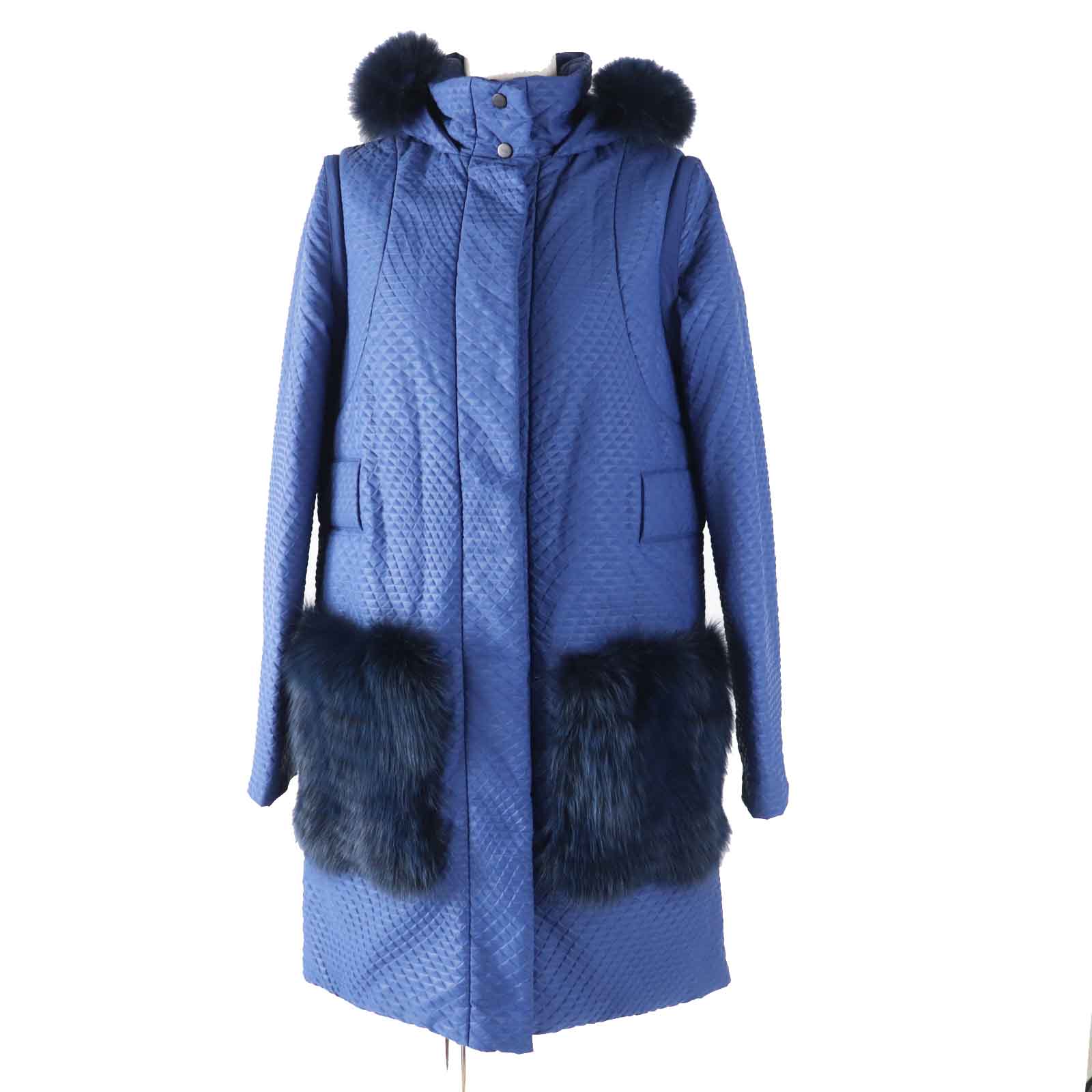 ☆未使用品☆FENDI ワンピース 半袖 レース襟付き キルティング ☆未使用品☆FENDI ワンピース 半袖 レース襟付き キルティング
