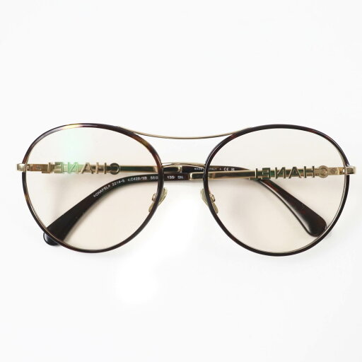 美品◎CHANEL シャネル 24SS 2214-S パイロット べっ甲柄 サイドロゴ アイウェア/サングラス ブラウン ゴールド 55□17 135 ケース付き イタリア製 レディース【中古】 美品◎CHANEL シャネル 24SS 2214-S パイロット べっ甲柄 サイドロゴ アイウェア/サングラス ブラウン ゴールド 55□17 135 ケース付き イタリア製 レディース【中古】