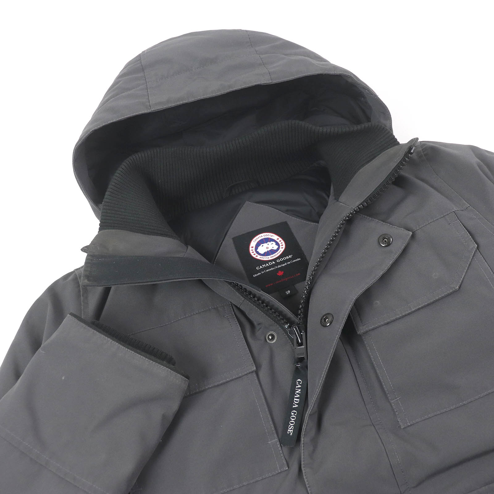 良品□CANADA GOOSE カナダグース 4550M MAITLAND フーデッド ロゴワッペン ダウンジャケット グラファイト S カナダ製 正規品 メンズ【中古】