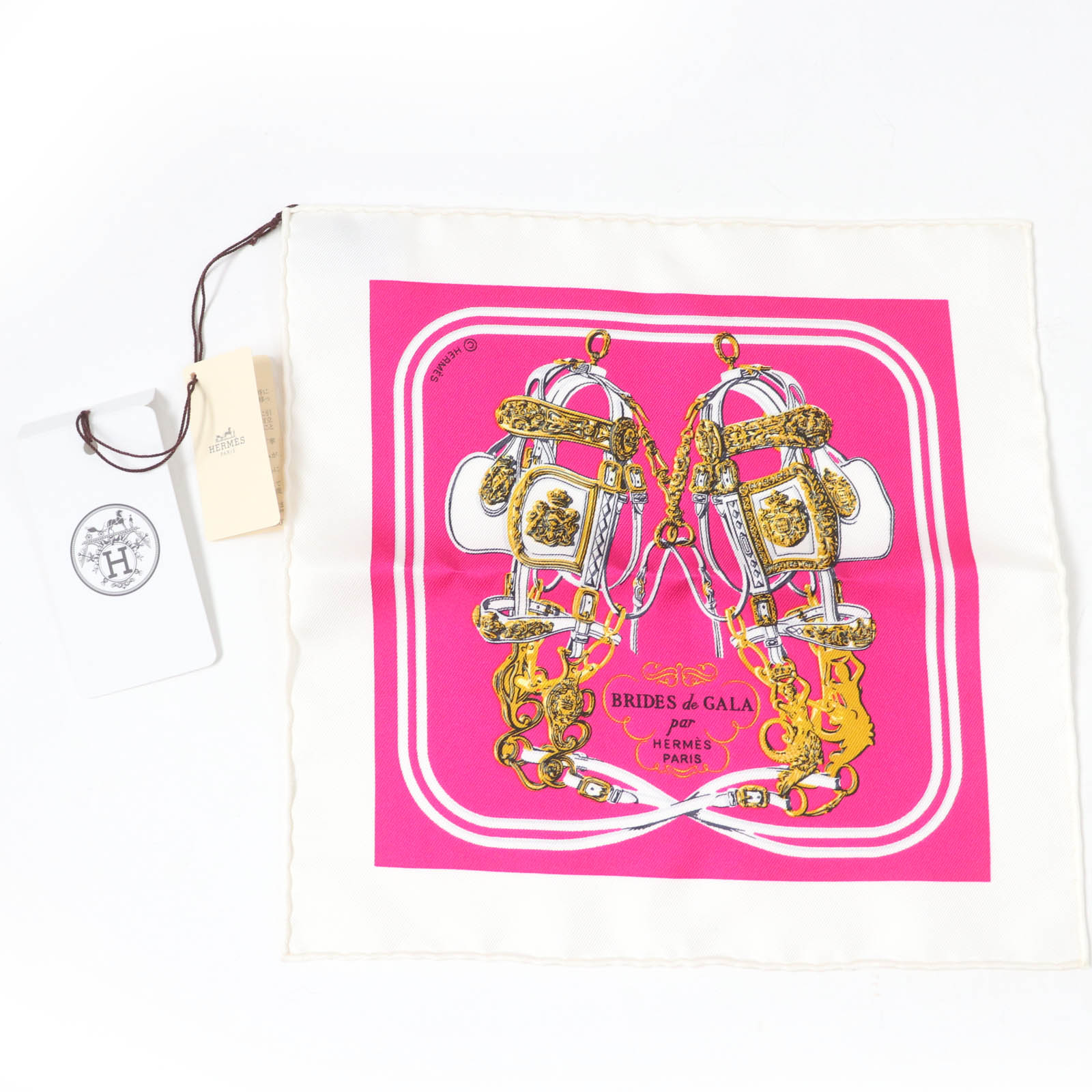 未使用品☆HERMES エルメス カレ ナノ 20CM BRIDES de GALA ブリッド ドゥ ガラ 式典用馬勒 シルク100％ BLANC/ROSE FUCHSIA スカーフ 箱付き フランス製 レディース【中古】