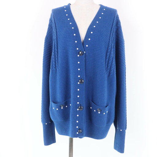 極美品☆CHANEL シャネル P53610K06955 コットン カシミヤ混 ココボタン フェイクパール付 長袖 ニット カーディガン ブルー 38 フランス製 正規品 レディース【中古】 極美品☆CHANEL シャネル P53610K06955 コットン カシミヤ混 ココボタン フェイクパール付 長袖 ニット カーディガン ブルー 38 フランス製 正規品 レディース【中古】