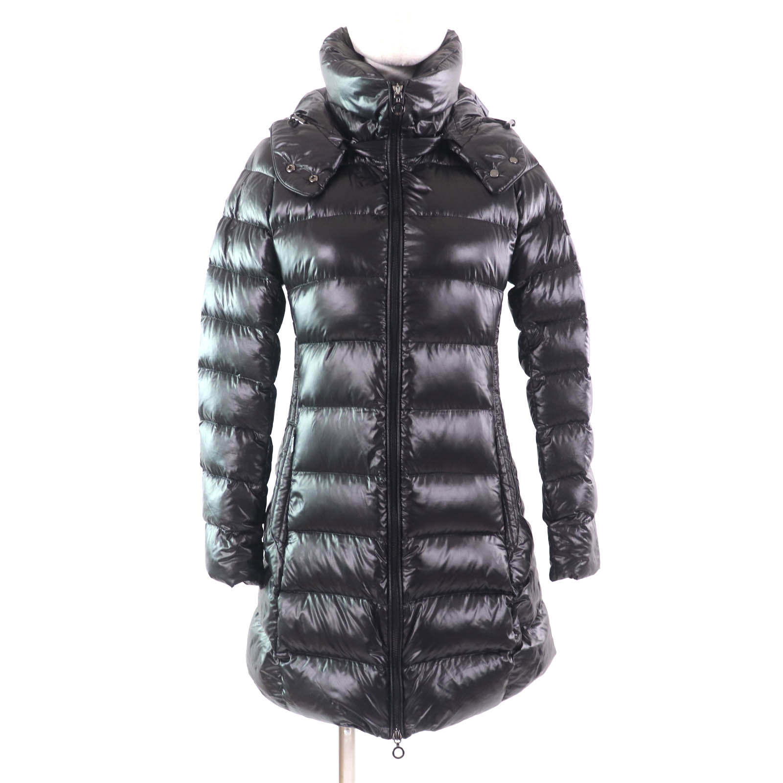 美品★TATRAS タトラス 2021年製 LTAL21A4693 BABILA フード・ロゴワッペン付 ZIP UP ダウンコート ブラック 1 正規品 レディース【中古】