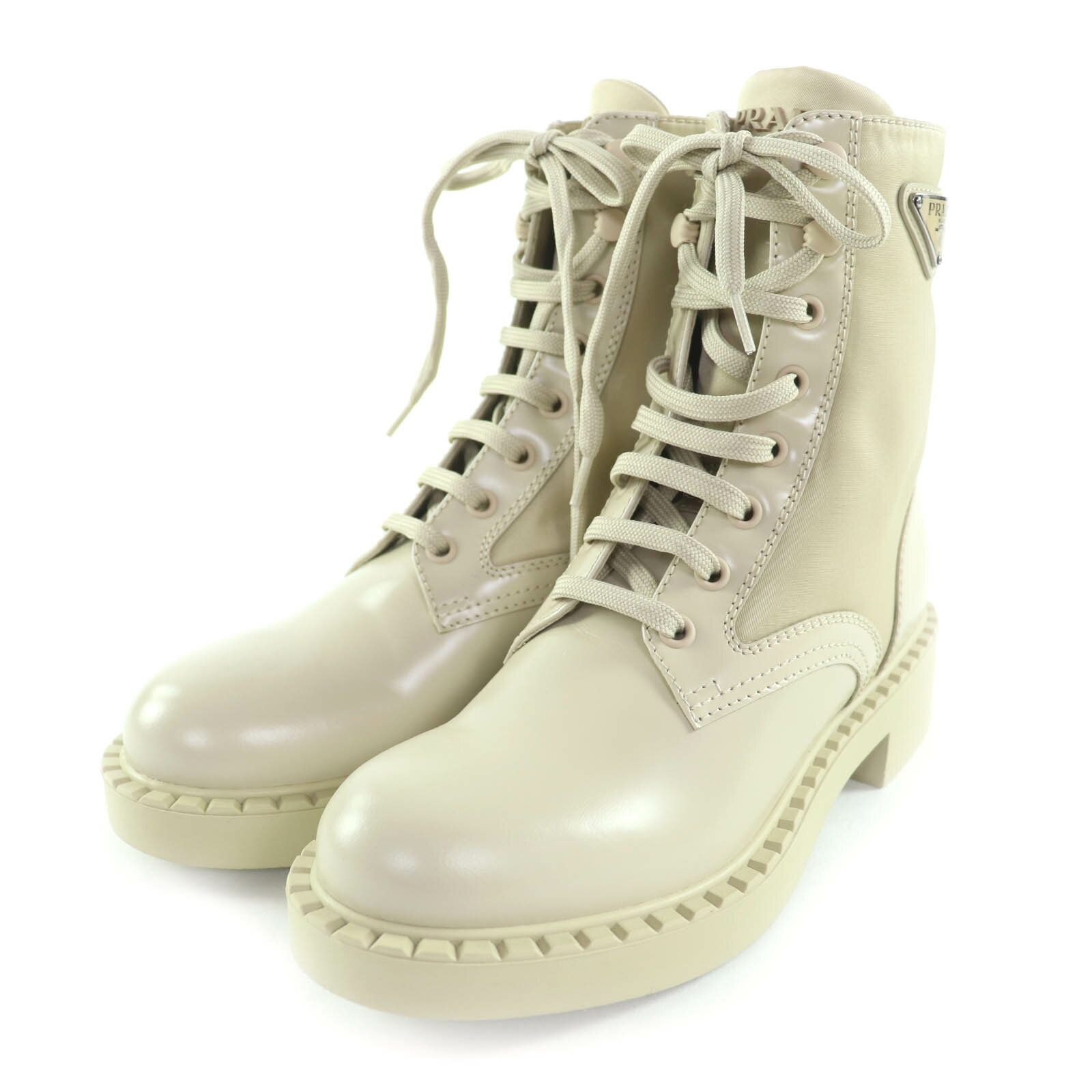 極美品★PRADA プラダ 1T782M Re-Nylon トライアングルプレート ブラッシュドレザー ショートブーツ ベ..