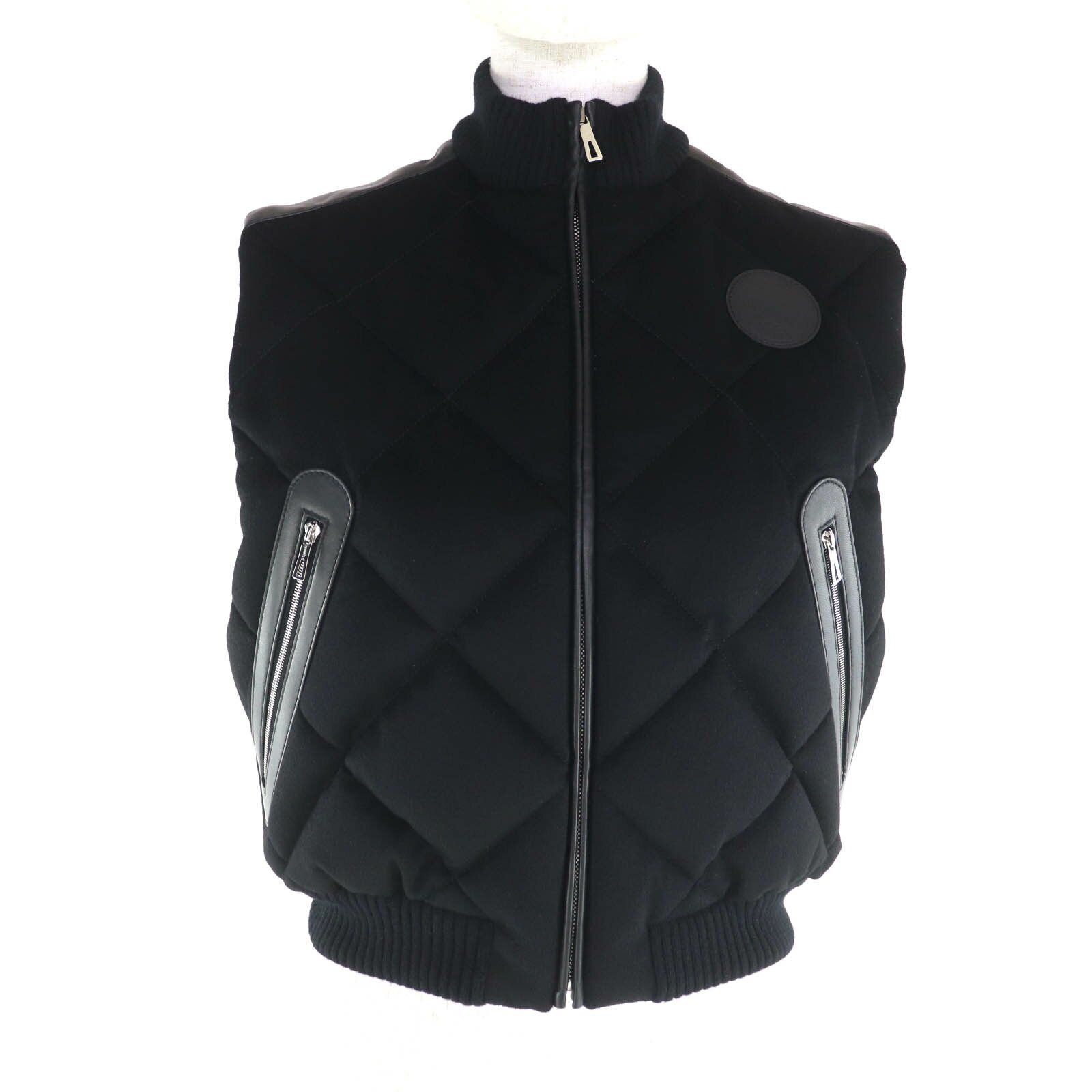 未使用品★HERMES エルメス 21AW カシミヤ100％ セリエワッペン付 ZIP UP キルティング ダウンベスト ブラック 34 フランス製 正規品 レディース【中古】