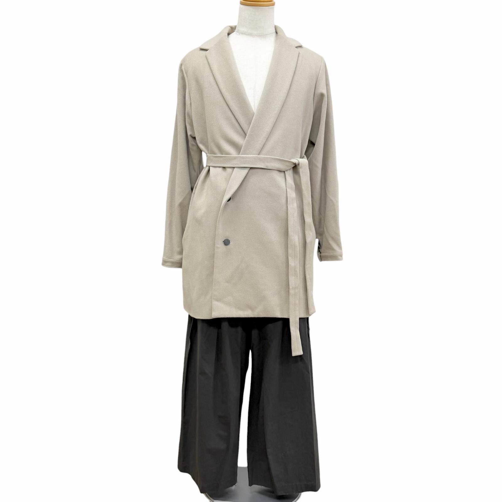 ブランド(brand) Edwina Horl / エドウィナホール サイズ(size) 【表記】M【実寸】ジャケット　身幅：約54cm　着丈：約89cm　肩幅：約45cm　袖丈：約66cmボトムス　ウエスト：約92cm　ウエストゴムで調節可能　股上：約49cm　股下：約61cm　裾幅：約32cm　わたり幅：約41.5cm【日本サイズに関しましては各ブランド公式サイトをご参照下さい】 ランク(rank) SA ランク基準 S未使用品(弊社の検品基準による) SA極美品…数回使用した程度の未使用品に近い、非常に状態の良い綺麗なUSED品 A美品…使用回数が少なく、全体的に状態の良い綺麗なUSED品 AB良品・比較的良品…多少の使用感はありますが、それ以外に問題のない状態のUSED品 Bスレや汚れ等の使用感はありますが、まだまだ使用可能なUSED品 BCランクBよりも使用感の目立つUSED品 C難あり・ジャンク品…使用に支障のきたすUSED品 状態(condition)ー カラー(color)ベージュカーキ 素材(material) 表地：ウール100%裏地：キュプラ100% コメント (comment) 気に入って頂けた方は是非この機会に。 ※60521-461 商品番号 (number) ★00061065 商品に関するお問い合わせの際はこちらの商品番号が必要となります。 注意(attention) ・商品情報に掲載されております採寸、サイズ、色、素材などは当社独自の判断基準となっておりますので、場合によって多少の誤差、違い等がある場合がありますので、予めご了承ください。 ・当方の販売商品に関して画像に付属しております物（シューキーパー・ハンガー等）につきましては、商品のコンディション欄に記載がない場合は付属致しません。 商品をご試着希望のお客様へ 当店で販売している商品は全て倉庫で管理しておりますので、店頭には陳列しておりません。 商品をご試着希望のお客様は予め当店にお電話、若しくはメールにて商品名と商品番号をお伝え下さい。 ご連絡を頂いていないお客様に関しましては、お断りさせて頂く場合がございますので、予めご理解とご了承の程、宜しくお願い致します。
