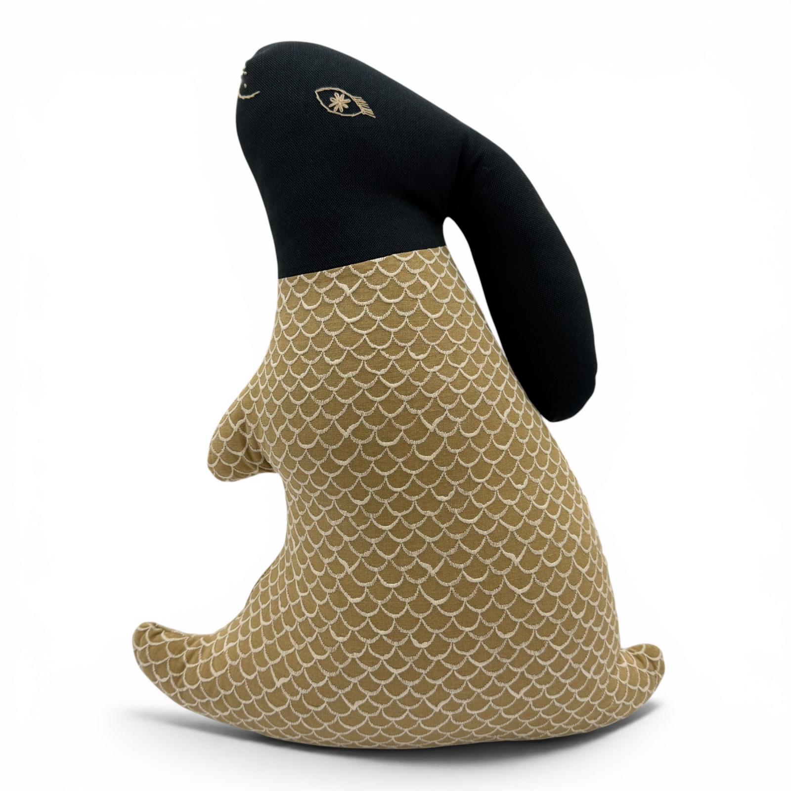 極美品☆mina perhonen ミナペルホネン うさぎ ラビット インテリア クッション ベージュ ネイビー レディース 【中古】 green0501-10215146 衣類&ブランドリサイクル GREEN サンプル画像2