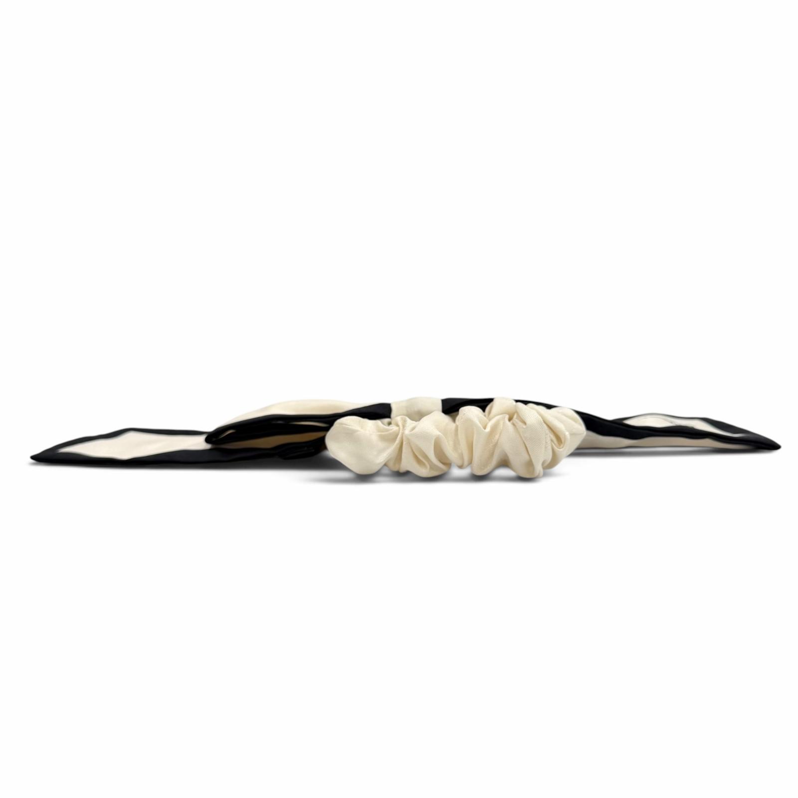 極美品★CHANEL シャネル 21S シルク100％ ロゴ入り カメリア リボン シュシュ ヘア...