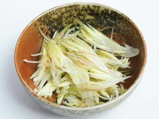 ミョウガの花の特徴まとめ 香りや花言葉の意味 薬味としての美味しい食べ方も紹介 暮らし の