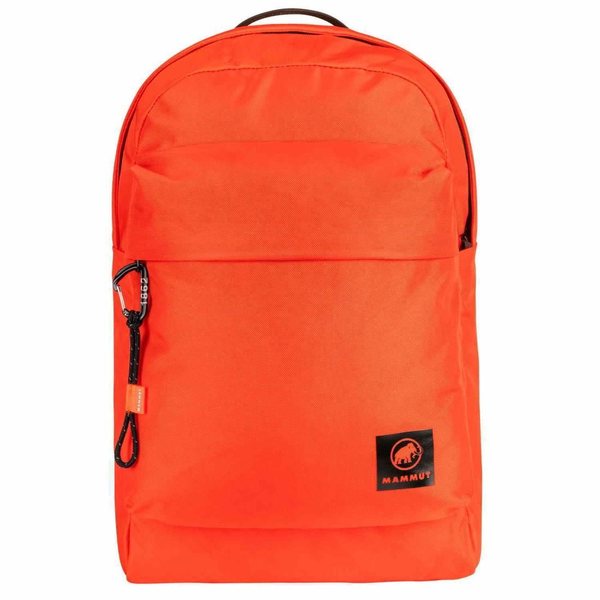 ■主な仕様 【MAMMUT マムート Xeron 20 エクセロン 20 ブラック リュック バックパック】 ■サイズ：22×27×45 cm ■ポケット：5 (外側4/内側1) ■重量：640g ■素材：Main Fabric 840D Nylon JR Ballistic Main Fabric 面材料 100% Polyamide ※注意事項 生産時期、サイズ、メーカー都合により、写真と仕様が異なる場合がございます。 サイズは参考値になります、計測方法等によって表記と異なる場合がございます。 モニターの発色の具合によって実際と色が異なる場合がございます。 ★特徴 ミニカラビナやインナーライニングに施した山のプリントなどクライミングや山との関連性を象徴するディテールが印象的なデイパック。バックには創業年である「1862」がエンボス加工され自社のアプローチ「安全第一」を連想させるセーフティオレンジのディテールも施されています。内側には整理用コンパートメントとラップトップコンパートメントを内蔵。フロントにジップポケットを備えさらにマムートのミニビナ付きです。ソフトなパッドが入ったショルダーストラップは長さ調節ができます。 ★ブランド MAMMUT(マムート)は、1862年にスイスで設立された高品質のプロダクトと類い稀なブランド体験を提供するアウトドアブランド。 155年以上にわたりその代名詞とも言える安全性とイノベーションを追求し続け世界でマーケットをリードするグローバルプレミアムブランドとして高い評価を獲得。 その洗練されたコンテンポラリーデザインと、極めて高い機能性パフォーマンス性が融合した製品ラインナップは アパレル フットウェア バックパック クライミングハードウェア アバランチセーフティと他に類を見ないほど幅広く、世界屈指の長い歴史と伝統をも誇る稀有なアウトドアブランドの一つとして、世界約40の国・地域で展開しています。★★★ MAMMUT マムート★★★ マムートは1862年にスイスで設立されたアウトドアブランドです。 155年以上にわたり常にベストなパフォーマンスに対応できるよう革新的で高品質な製品の創造を追及しています。 過酷な条件下でも耐えうる品質を兼ね備えたラインナップはクライミング スノーボード スキー トレッキング ハイキング アウトドアを愛する人たちをサポートします。 →おすすめ MAMMUT マムート バック ウェアはこちら ▼おすすめ ギフト▼ バレンタインデー ホワイトデー こどもの日 母の日 父の日 敬老の日 孫の日 運動会 学園祭 クリスマス 誕生日プレゼント 成人祝い 卒業祝い 結婚祝い 出産祝い 入学祝い 就職祝い 新築祝い 開店祝い 移転祝い 退職祝い ラッピング対応！ ▼ マムート リュック ダウン ジャケット フリース tシャツ ゴアテックス パンツ レディース メンズ キッズ アウトドア 登山 ▼ ▼ おすすめ 人気商品 ▼