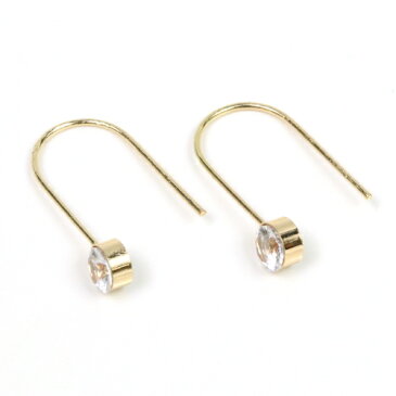 【ピアス・イヤリング】1ペア ジルコニア付きU字ピアス《きれいめゴールド×クリア》ストーン ビジュー 基本金具 シンプル アクセサリー金具 オトナ pair