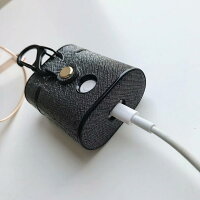 AirPodsケース保護ケース/カバーPUレザーフルカバーアップルイヤホンケース革製AirPodsアクセサリー落下防止衝撃吸収エアーポッズAirPodscaseカラビナAirPods保護カバー上質レザーおしゃれAirPods保護ケース持ち運びシンプルオシャレ