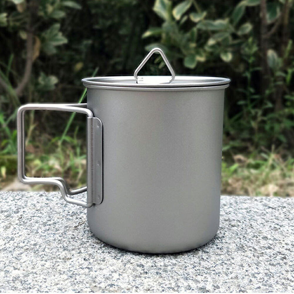 ◆送料無料◆ 蓋付きチタンカップ チタンコップ キャンピングカップ 大容量 アウトドア カップカバー 折りたたみハンドル 420ml BKBK通販格安セール情報 楽天 通販