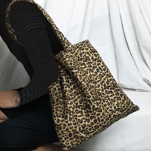 流行 豹柄バック オシャレ鞄 ショルダーバッグ バッグ(T)