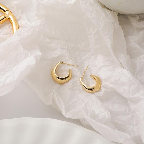 ピアス アクセサリー ビンテージ 金属 フランス風 韓国 ファッション 雑貨 かわいい おしゃれ 北 ...