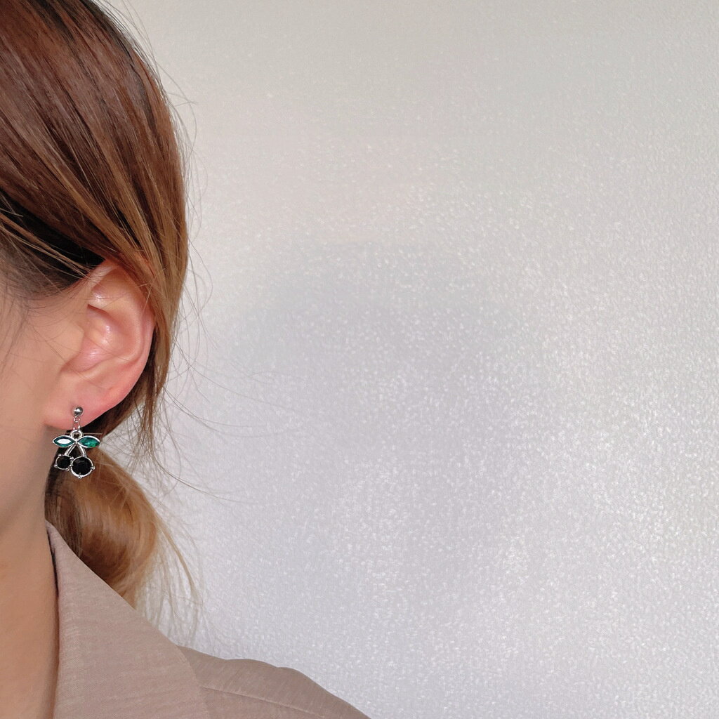 ピアス アクセサリー さくらんぼ 上品 ビンテージ 韓国 ファッション 雑貨 かわいい おしゃれ 北 ...