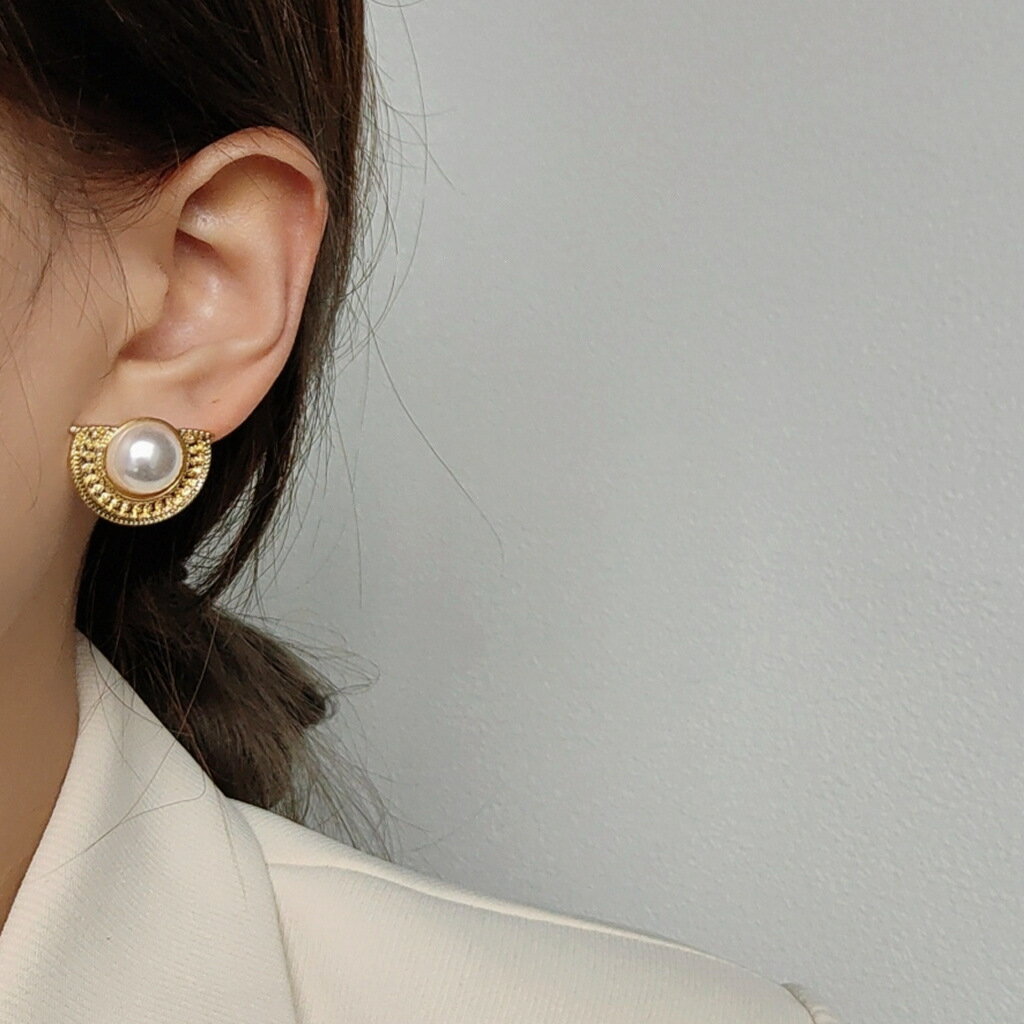 ピアス アクセサリー パール シルバーポスト ビンテージ 韓国 ファッション 雑貨 かわいい おしゃ ...