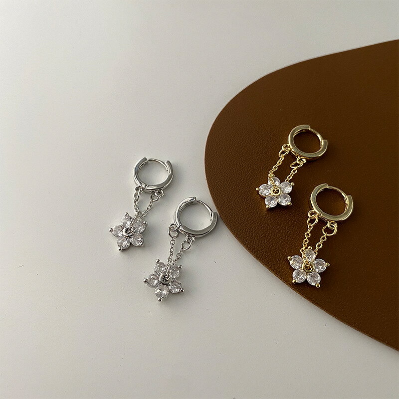 Dine Al - ゆらゆら花柄ジルコニアピアス (T)