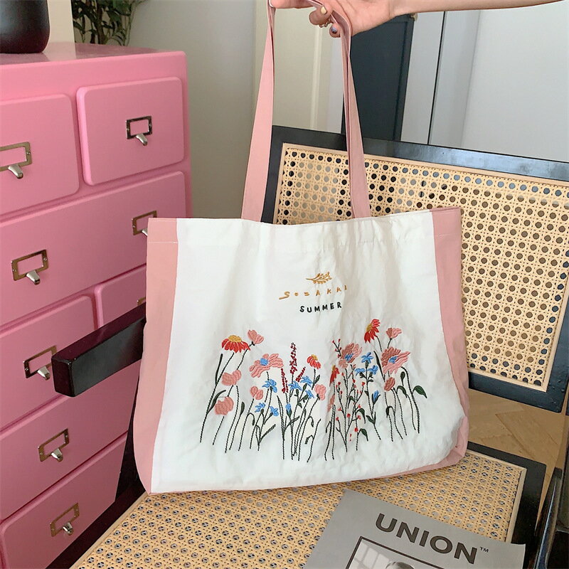 刺繍デザイン　エコトートバッグ (T)