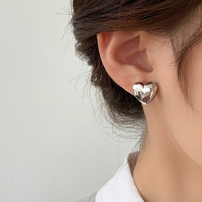 ハートデザインピアス (T)