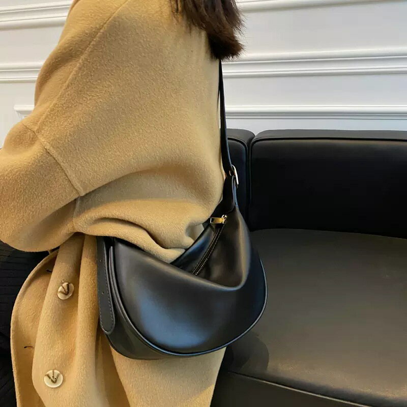 ショルダーバッグ PUバッグ レディース デザイン 韓国ファッション 秋冬 (T)