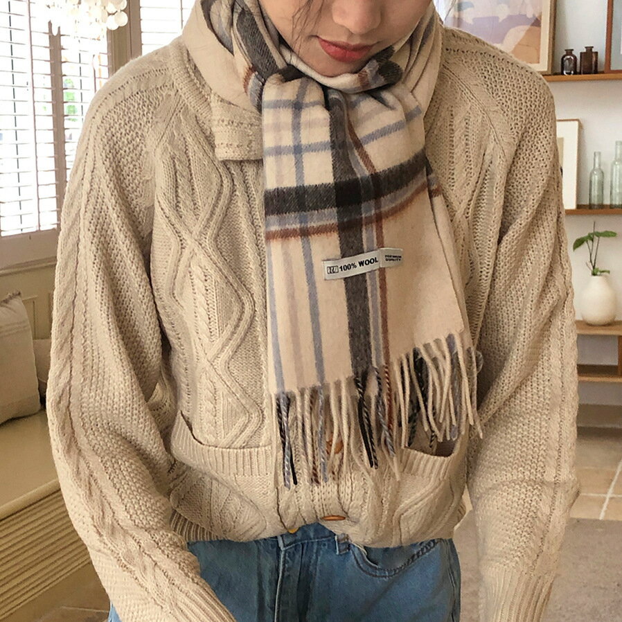 【送料無料】 マルニ レディース マフラー・ストール・スカーフ アクセサリー Scarves White