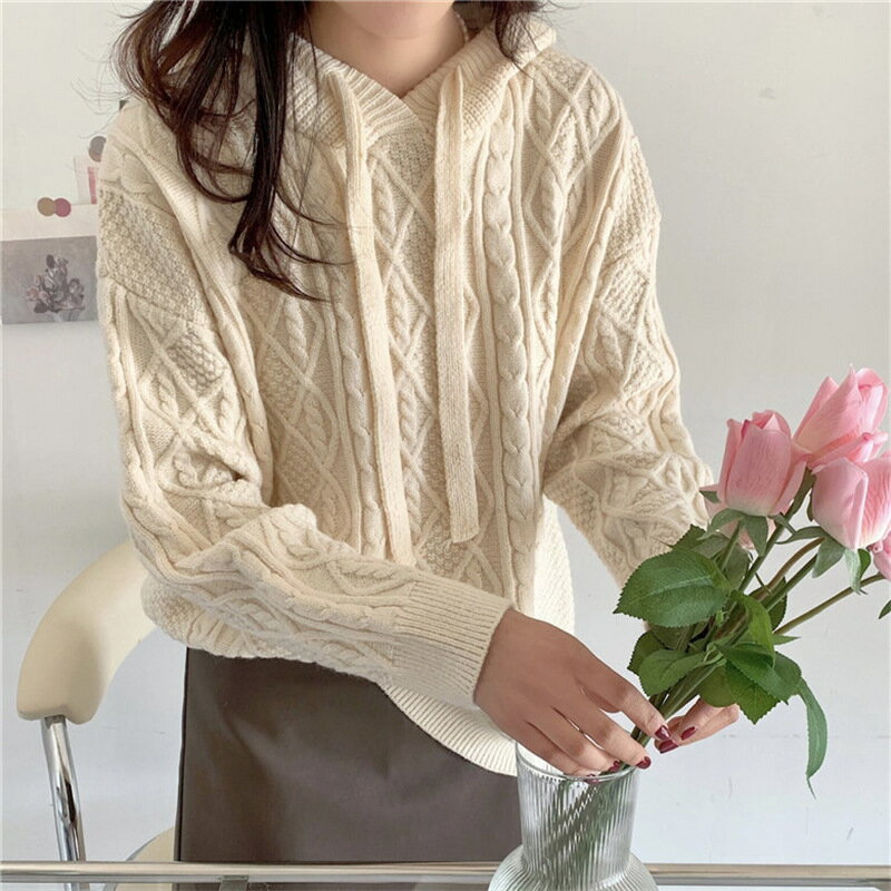 ケーブルニットトップス　セーター (T)