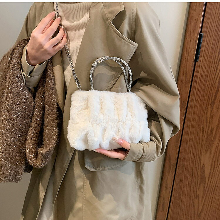ファーバッグ　ショルダーバッグ (T)