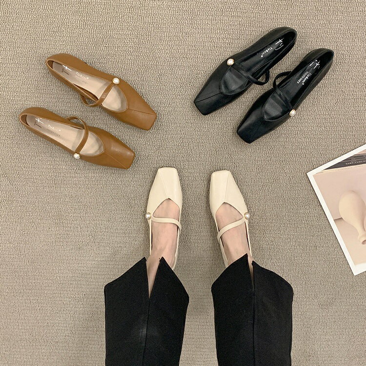 デザインパール付きパンプス (T)