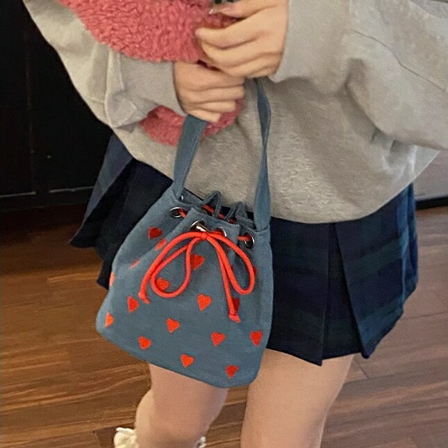 ハート柄ショルダーバッグ (T)