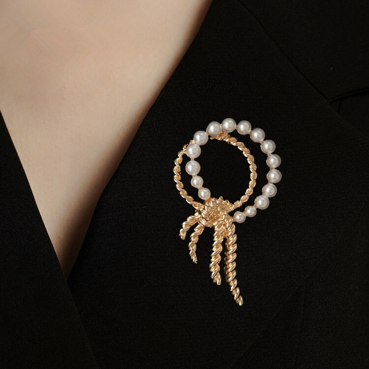 パールデザインブローチ (T)