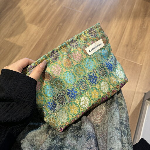 化粧バッグ ポーチ 収納 デザイン INS 大容量 韓国ファッション (T) 化粧バッグ ポーチ 収納 デザイン INS 大容量 韓国ファッション (T)