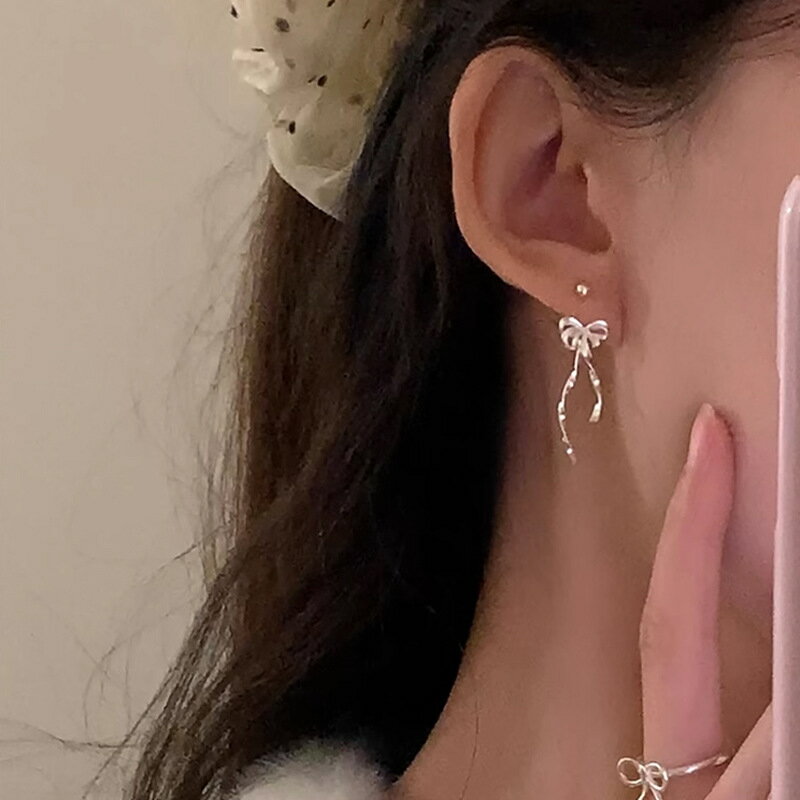 リボンデザインピアス (T)