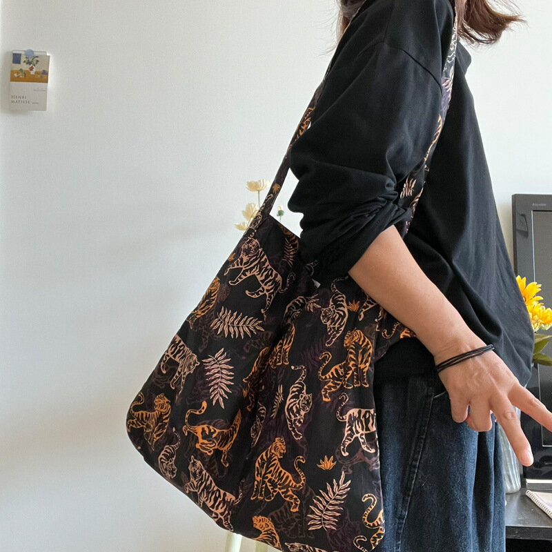 トートバッグ　帆布バッグ　エコバッグ　キャンバス　タイガー (T)