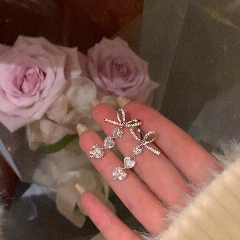 リボンデザイン金属風ピアス (T) 2