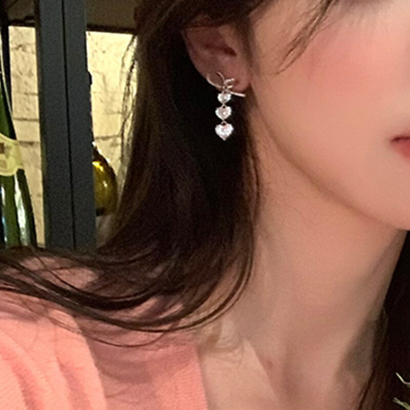 リボンデザイン金属風ピアス (T) 3