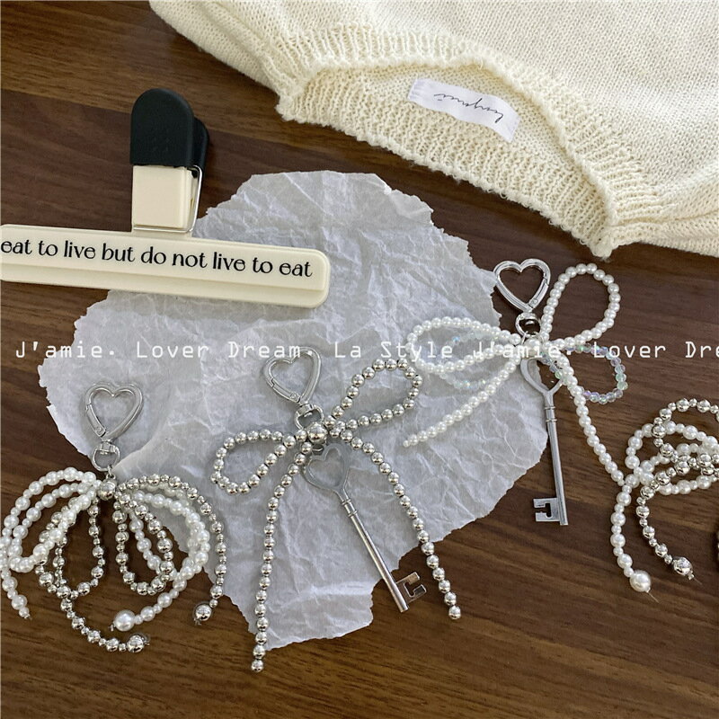 バッグチャーム　キーホルダー　アクセサリー (T)