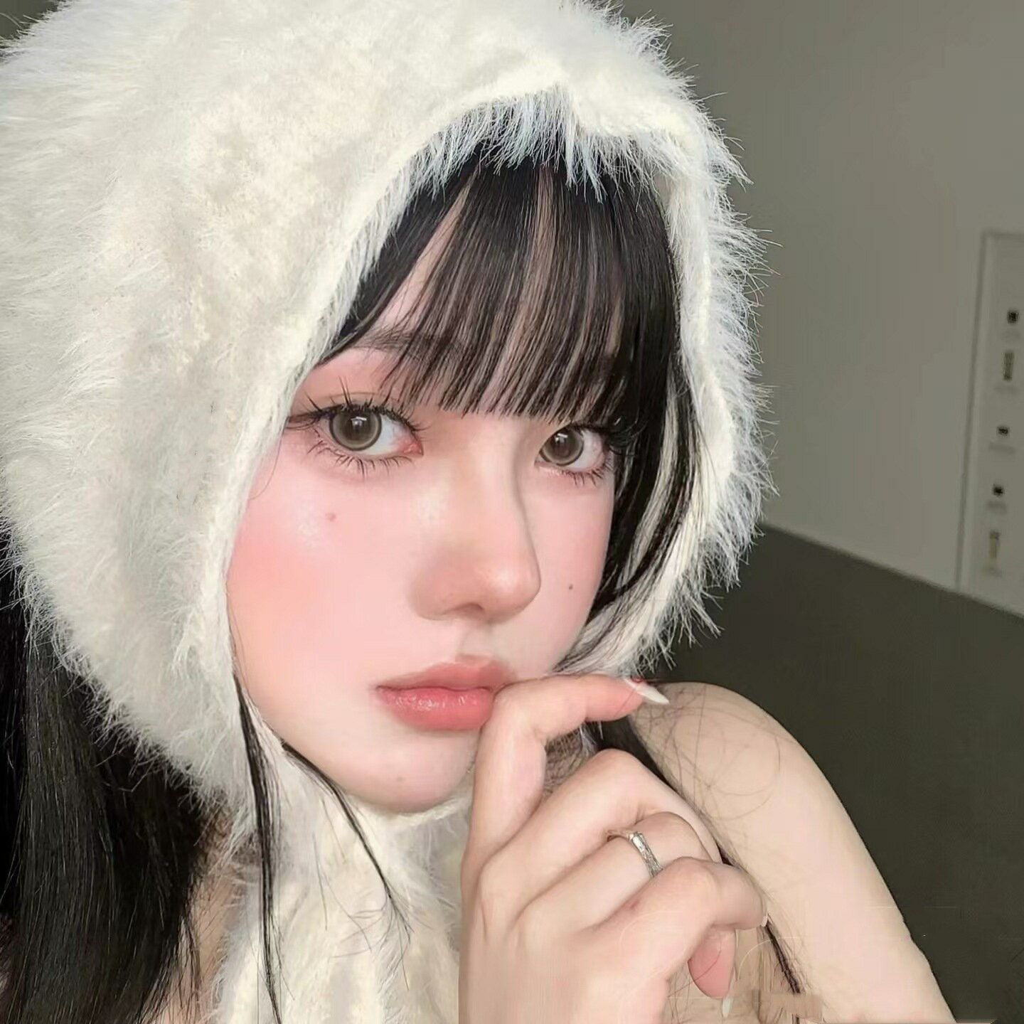 三角スカーフ　レディース　韓国ファッション　秋冬　シャギー (T)