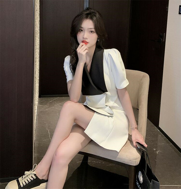 おしゃれ 半袖 スーツ ワンピース シンプル スリムフィット[K](T)