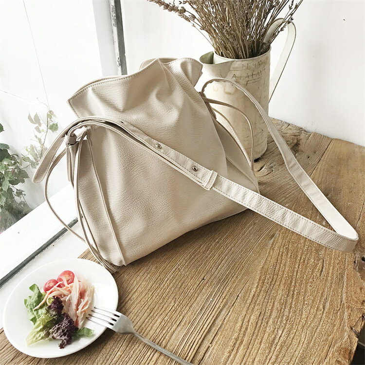 カジュアル クロスボディ ラージバッグ ドローストリング ショルダー[K](T)