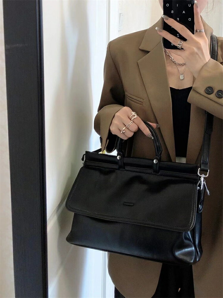 文学 ストリート トレンド メッセンジャーバッグ マルチコンパートメント[K](T)