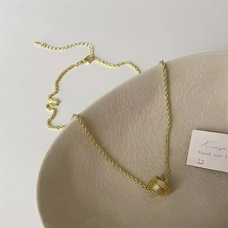 ネックレス 韓国アクセサリー 鎖骨鎖 レトロ ギャザリング (T)