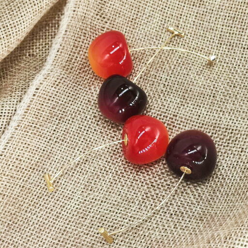 925シルバー チェリー ピアス (T) 925シルバー チェリー ピアス (T)