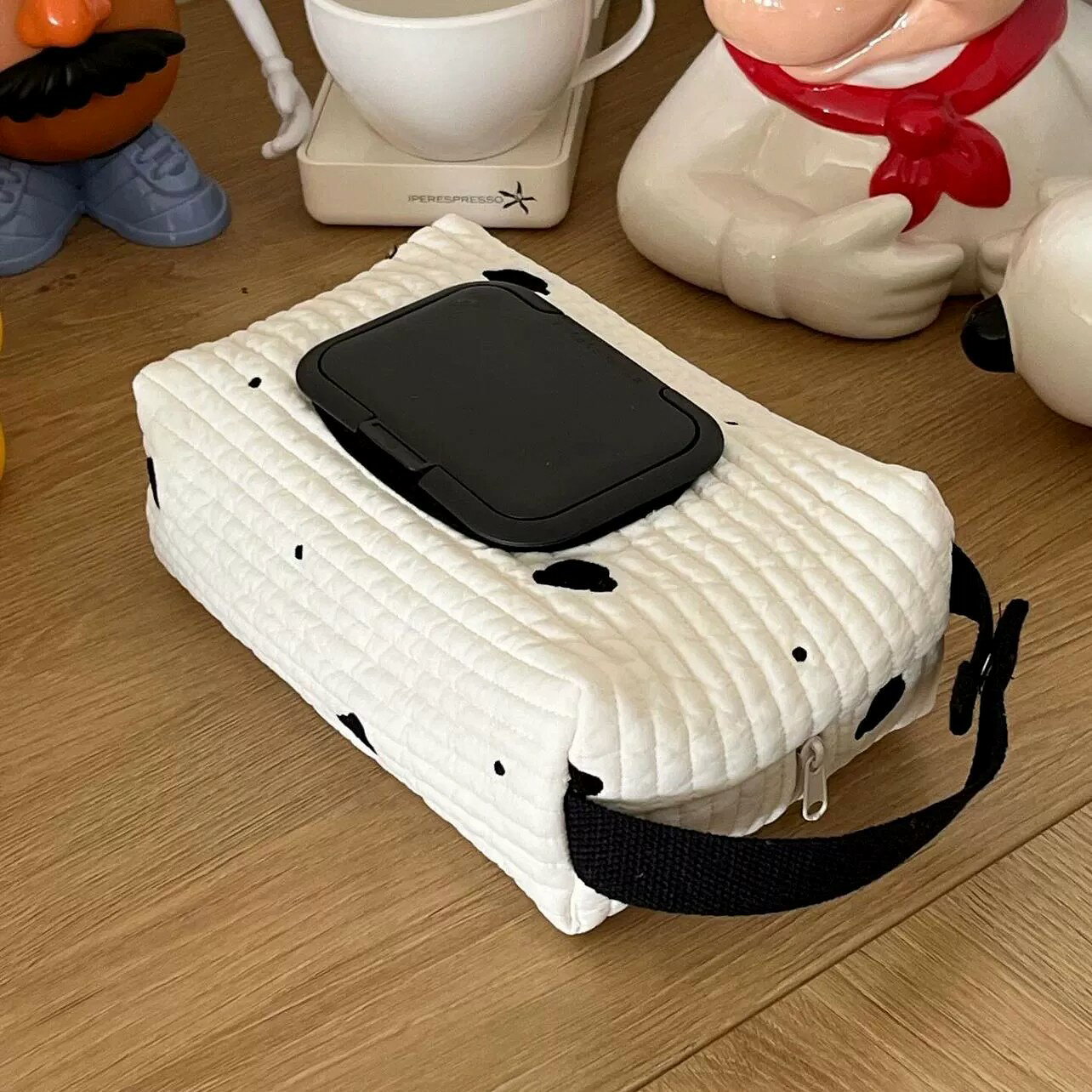 【Fashion半額オフ】ティッシュボックス カバー かわいい ティッシュカバー 掛け置き兼用 レース ティッシュケース ウォールティッシュカバー ひらひら ヴィクトリア調 姫系 装飾小物 薔薇 ローズ柄 ローズ インテリア 雑貨 キッチ [2]