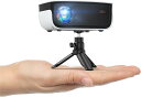 プロジェクター 三脚付き 超小型9000LM 1080P ホームプロジェクター 天井投影可能 持ち運び便利 ズーム機能 台形補正 内蔵HIFIスピーカー APJ...